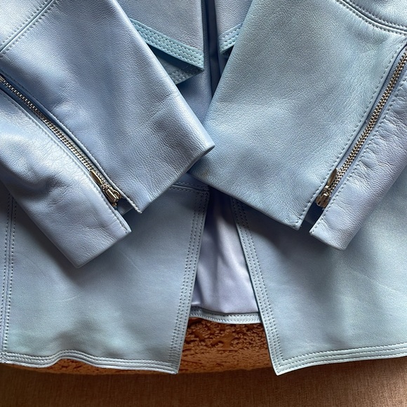 White House Black Market 100% Leather Blue Jackey - Picture 6 of 12